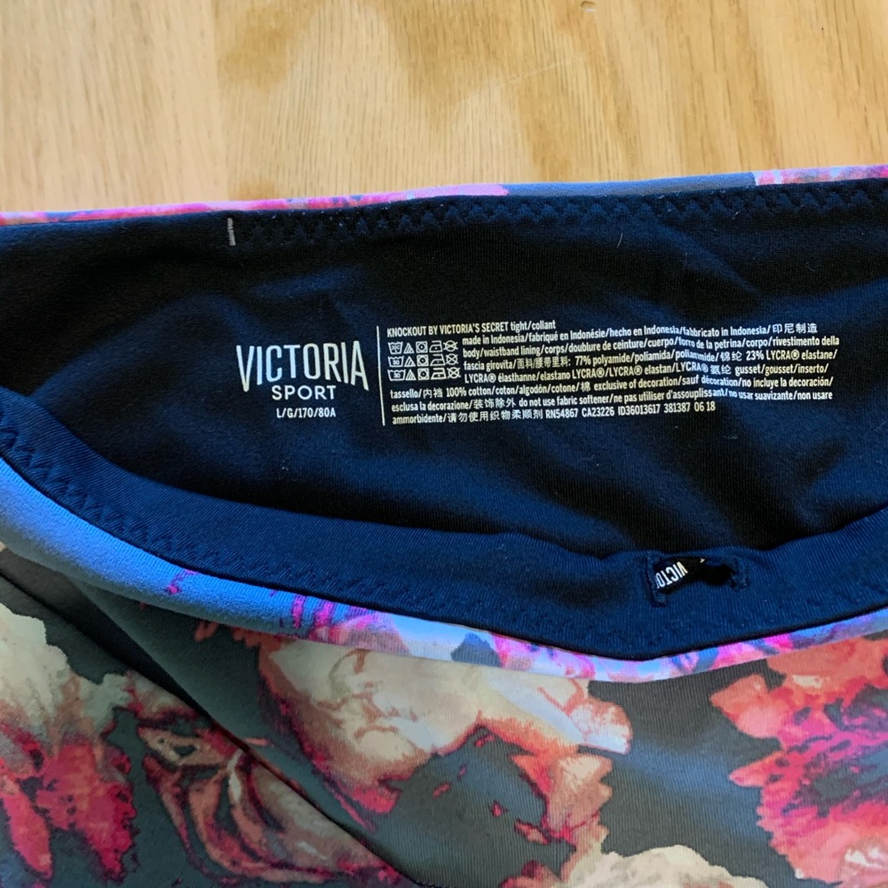 Victoria’s Secret leggings